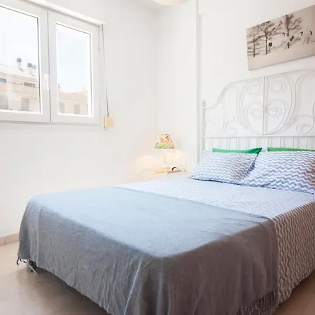 Camas Apartments! Malaga